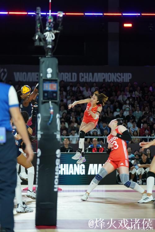 中国女排横扫多米尼加 世锦赛三连胜荣膺小组头名 中国女排横扫多米尼加 世锦赛三连胜荣膺小组头名